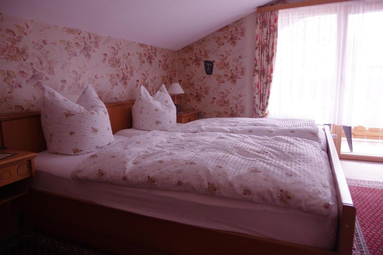 Gaestehaus Loedermann Garmisch-Partenkirchen Ngoại thất bức ảnh