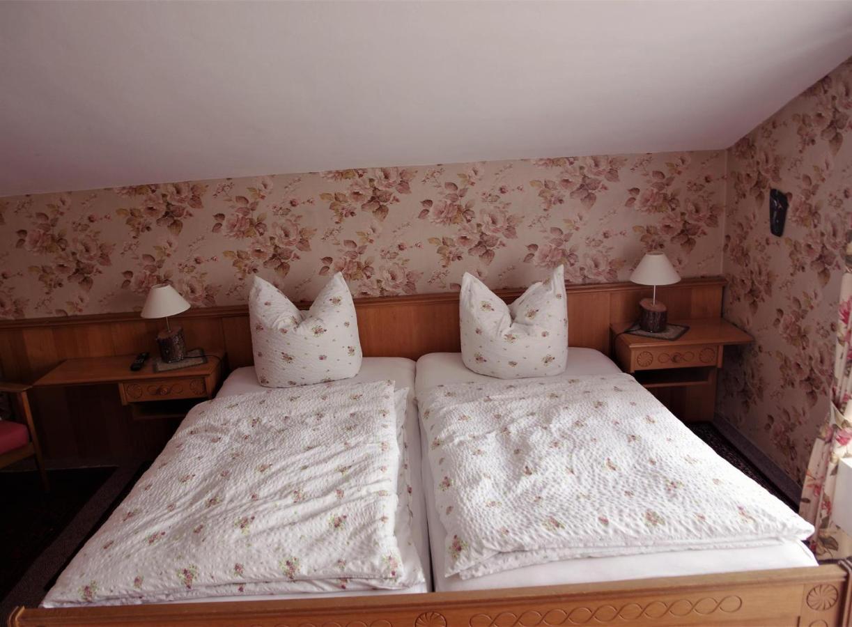 Gaestehaus Loedermann Garmisch-Partenkirchen Ngoại thất bức ảnh